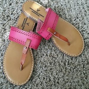 American eagle size 6 Sandals